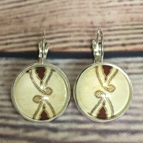 Henna Paisley Mandala Glass & Silver Earrings - Picture 2 of 4